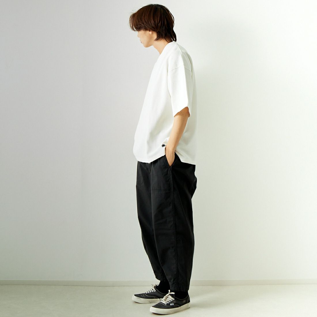 Noir Fabrik [ヌワールファブリック] 鹿の子ダメージTシャツ [NF-242-035] WHITE &&モデル身長：179cm 着用サイズ：L&&