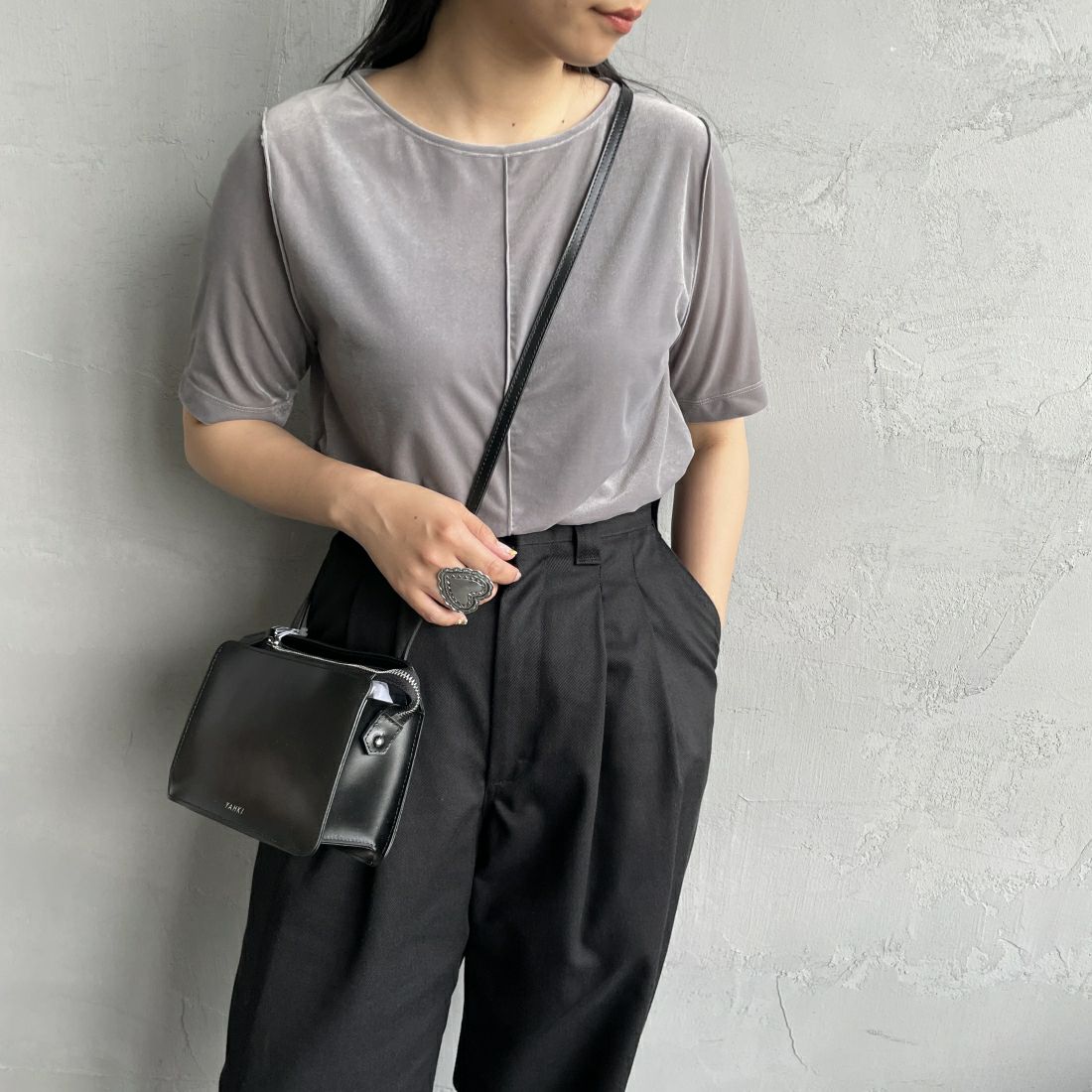 07 GRAY&&モデル身長：156cm 着用サイズ：F&&