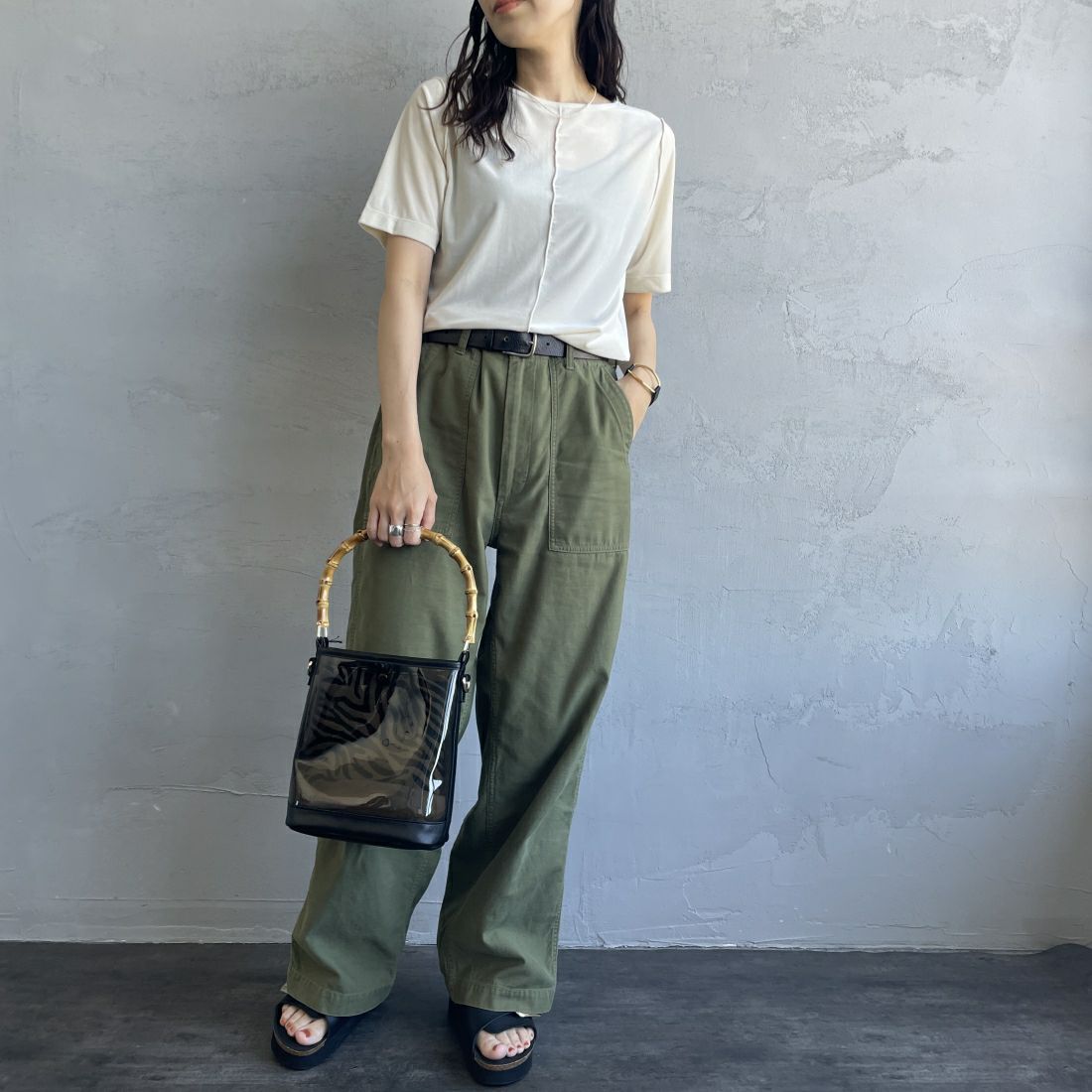 By/m [バイエム] ショートスリーブ シアーベロアTシャツ [24412030] 02 OFF &&モデル身長：160cm 着用サイズ：F&&