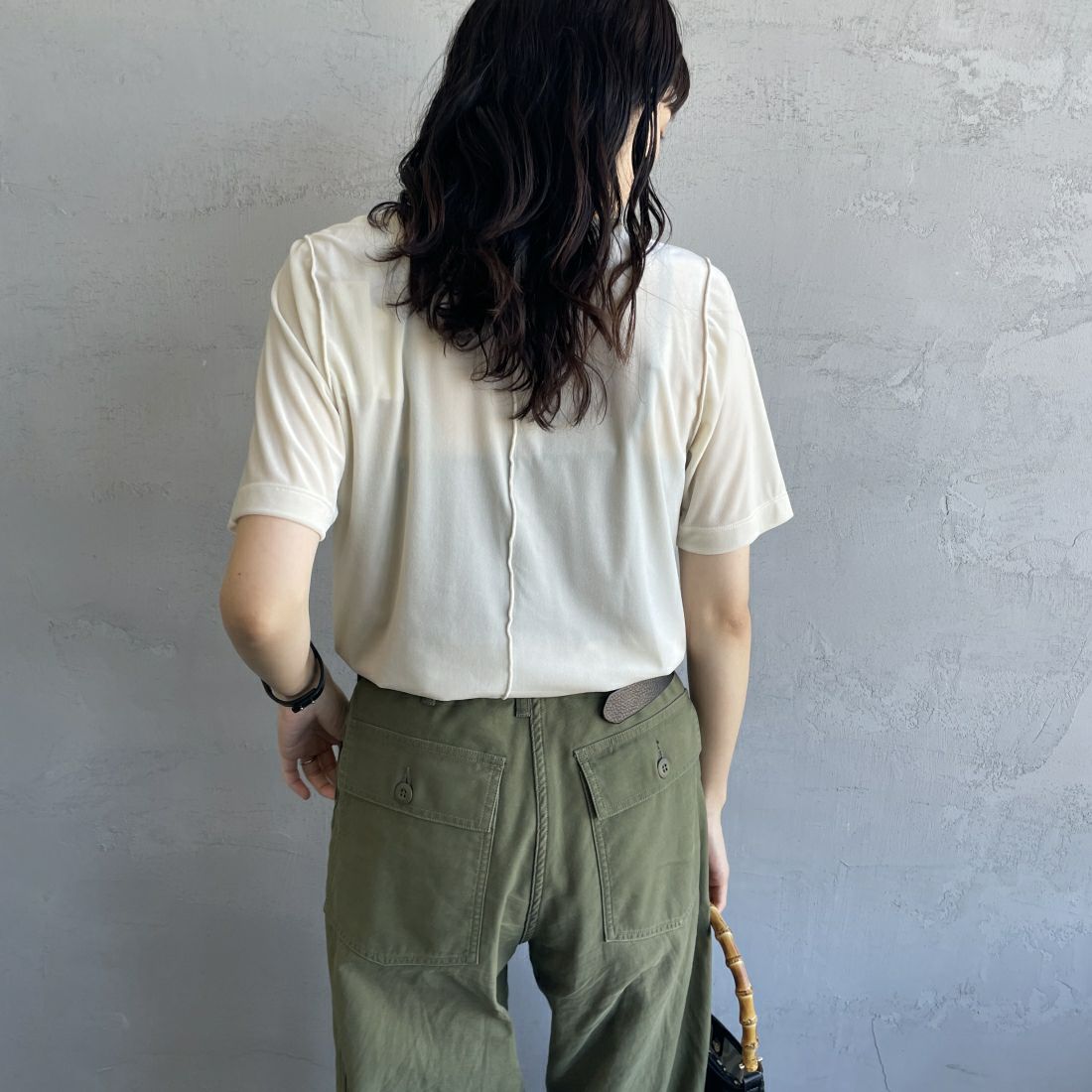 By/m [バイエム] ショートスリーブ シアーベロアTシャツ [24412030] 02 OFF &&モデル身長：160cm 着用サイズ：F&&