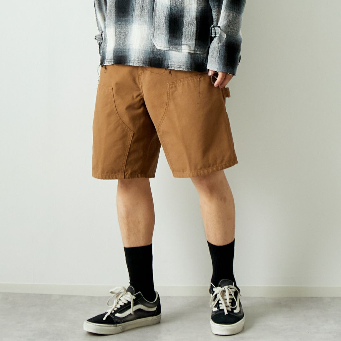 carhartt WIP [カーハートダブリューアイピー] ダブルニーショートパンツ [I033118] HAMILTON B &&モデル身長：179cm 着用サイズ：32&&