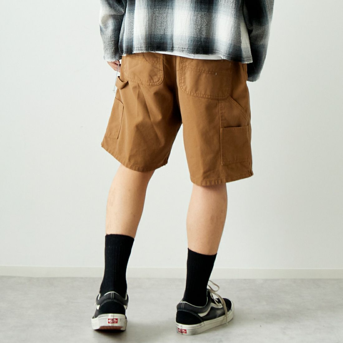 carhartt WIP [カーハートダブリューアイピー] ダブルニーショートパンツ [I033118] HAMILTON B &&モデル身長：179cm 着用サイズ：32&&
