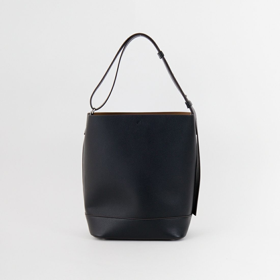 BLK/KHK