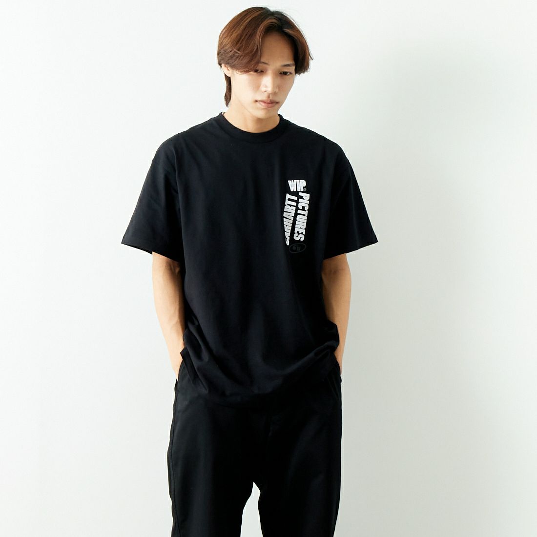 carhartt WIP [カーハートダブリューアイピー] ショートスリーブ WIPピクチャーズTシャツ [I033263] BLACK &&モデル身長：179cm 着用サイズ：L&&