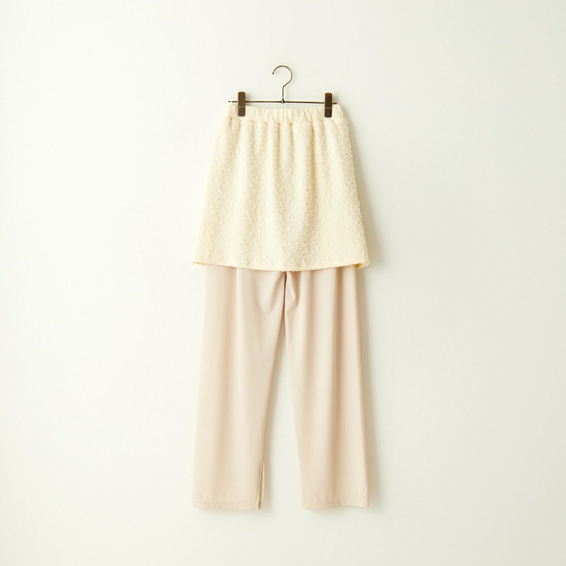 CHIGNON [シニヨン] フクレチュールスカートパンツ [3743-631KO] O.WHITE
