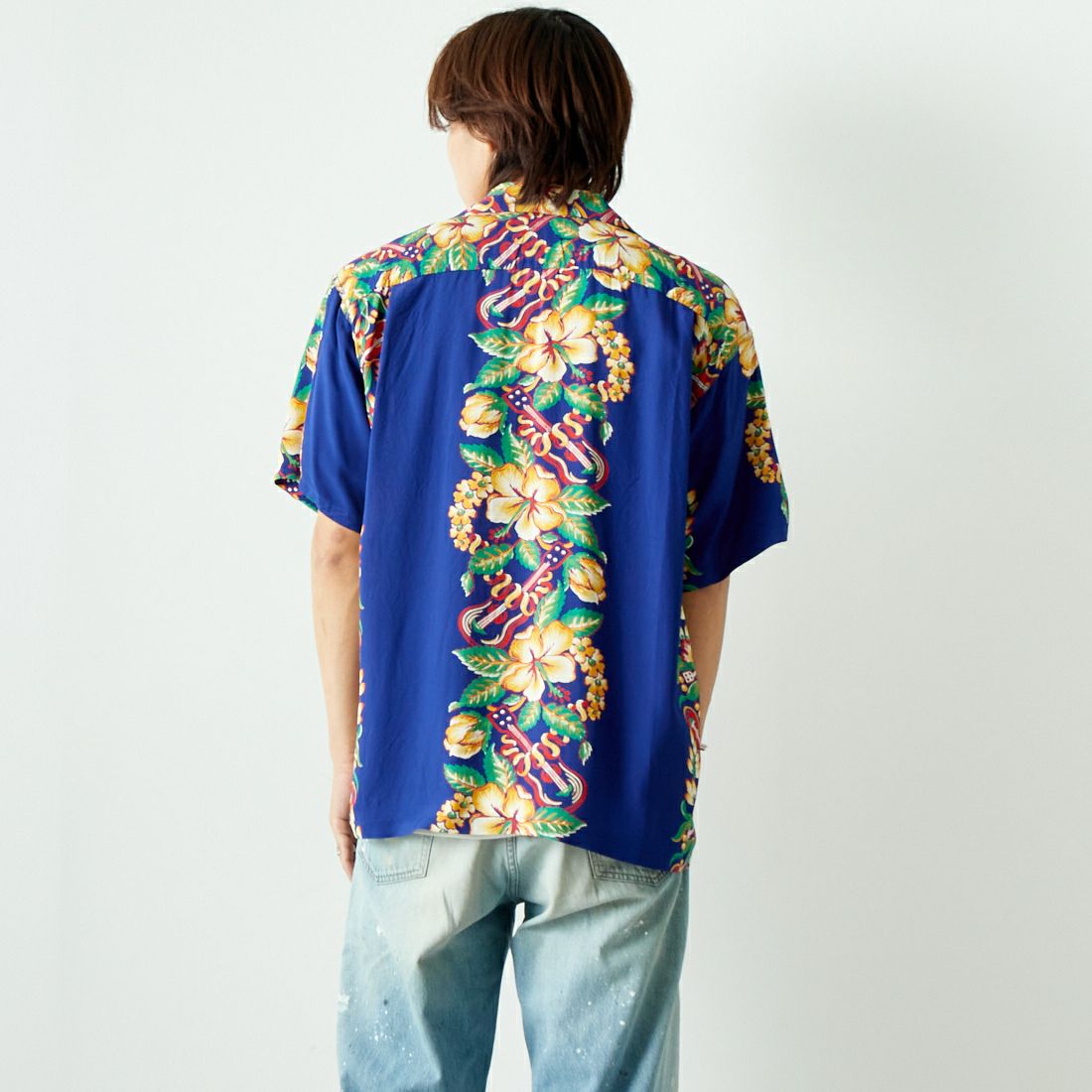 SUN SURF [サンサーフ] レーヨンハワイアンシャツ [SS39212] 128 NAVY &&モデル身長：179cm 着用サイズ：XL&&