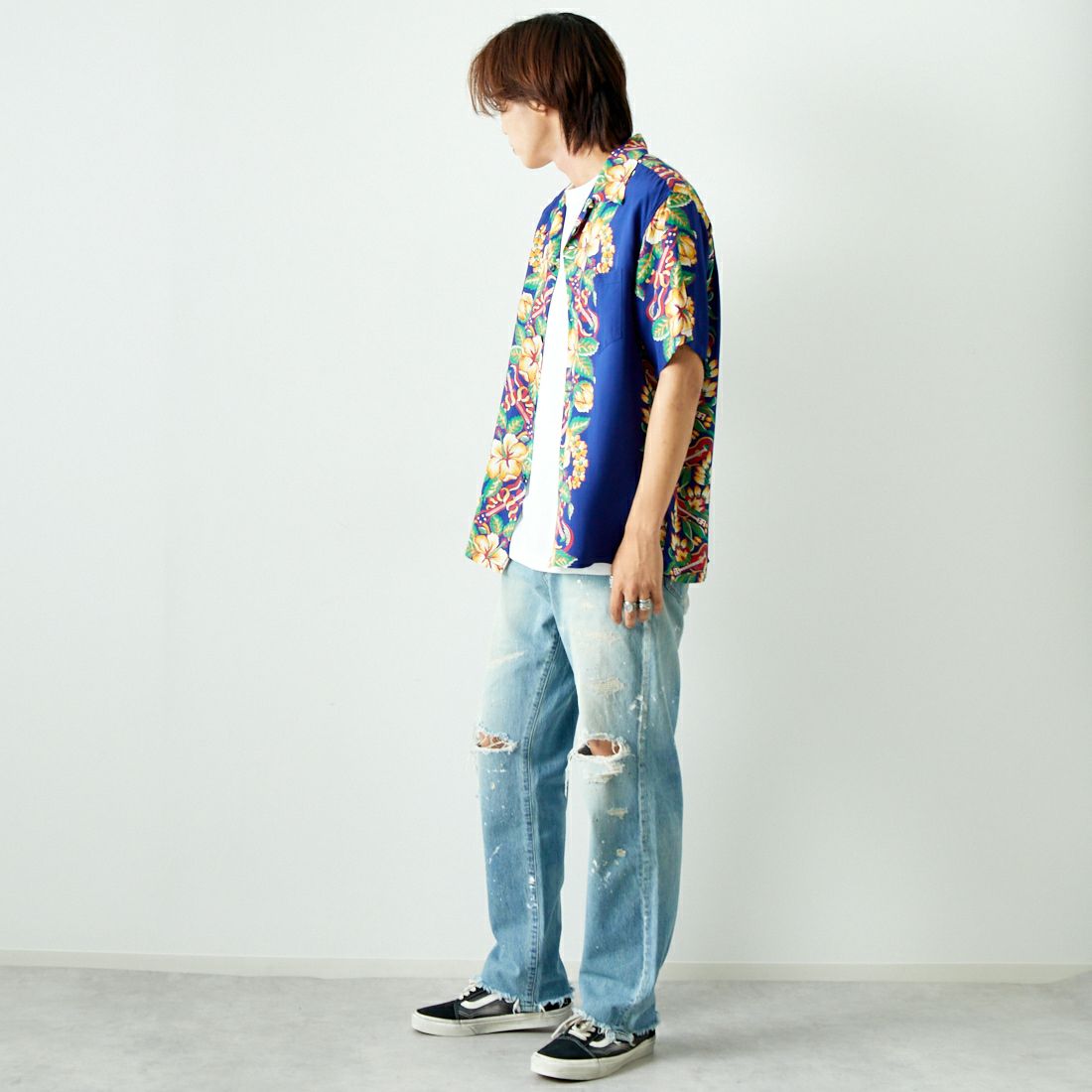SUN SURF [サンサーフ] レーヨンハワイアンシャツ [SS39212] 128 NAVY &&モデル身長：179cm 着用サイズ：XL&&