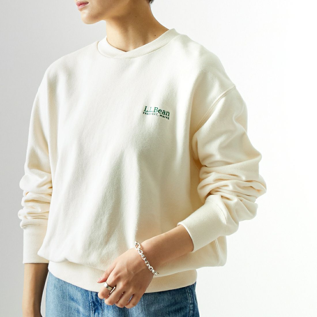 L.L.BEAN [エルエルビーン] スミスフィールド クルーネックスウェットシャツ [4475-7148] 09 ECRU &&モデル身長：160cm 着用サイズ：M&&