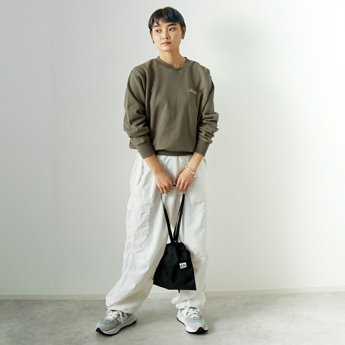 L.L.BEAN [エルエルビーン] スミスフィールド クルーネックスウェットシャツ [4475-7148] 46 FOLIAGE &&モデル身長：160cm 着用サイズ：M&&