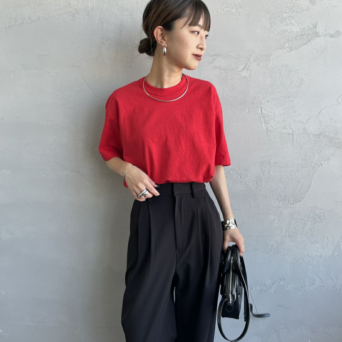 MEYAME [メヤメ] ブランクTシャツ [MEY-1874] RED &&モデル身長：150cm 着用サイズ：F&&