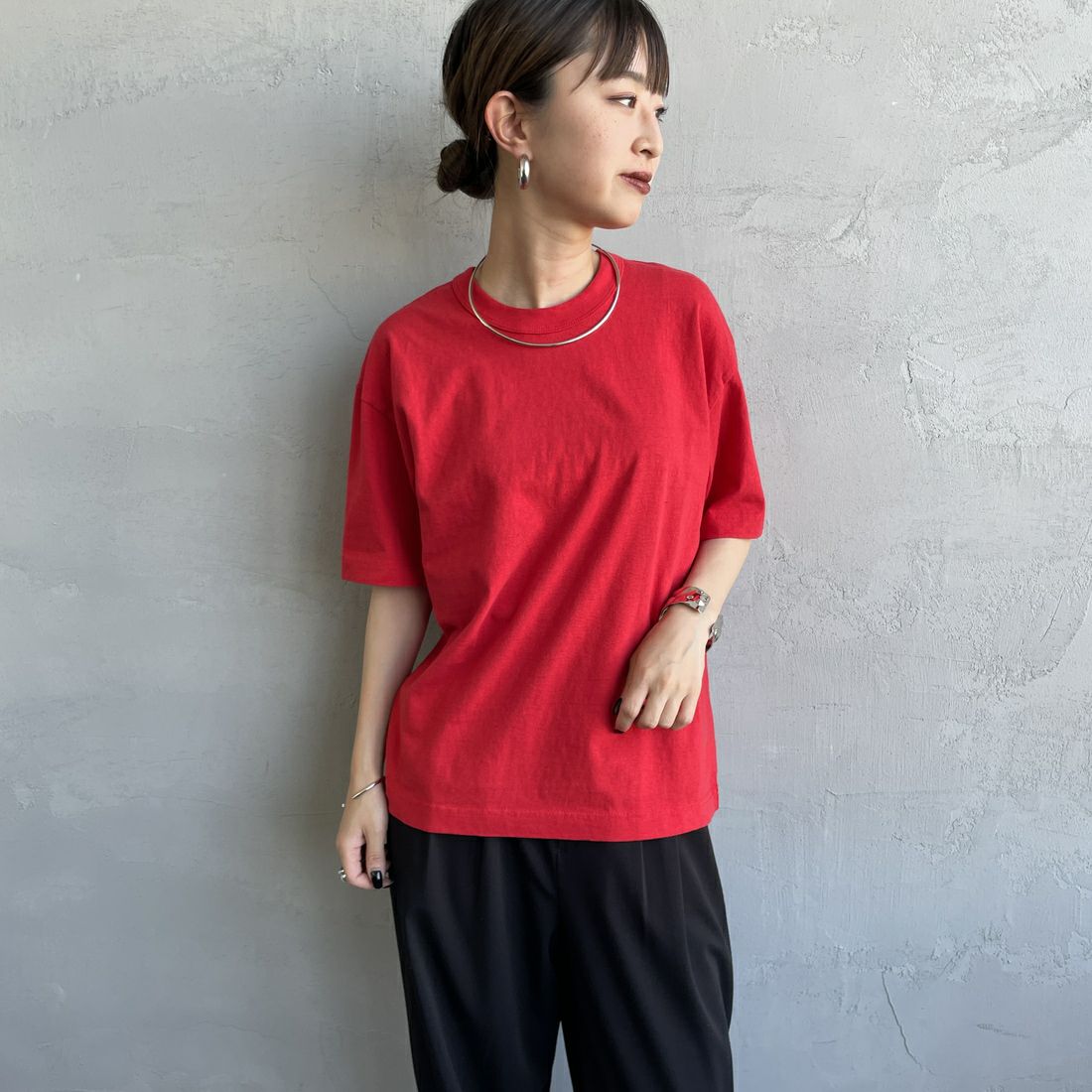 MEYAME [メヤメ] ブランクTシャツ [MEY-1874] RED &&モデル身長：150cm 着用サイズ：F&&