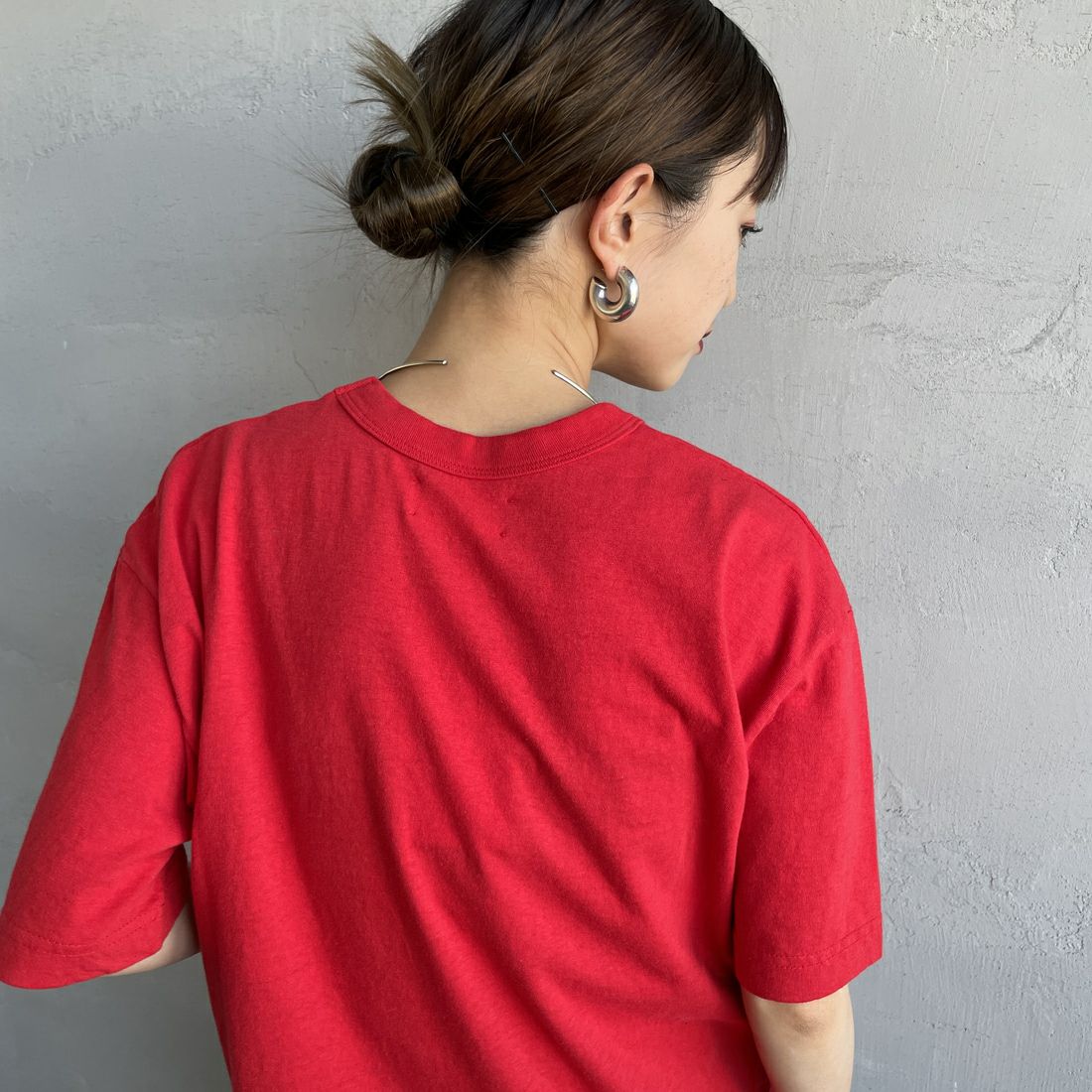 MEYAME [メヤメ] ブランクTシャツ [MEY-1874] RED &&モデル身長：150cm 着用サイズ：F&&