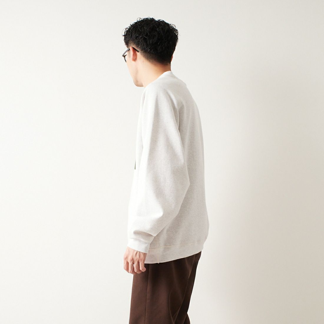 L.L.BEAN [エルエルビーン] PORTAGE クルーネックスウェット [4475-7046] 19 BIRCH &&モデル身長：168cm 着用サイズ：L&&