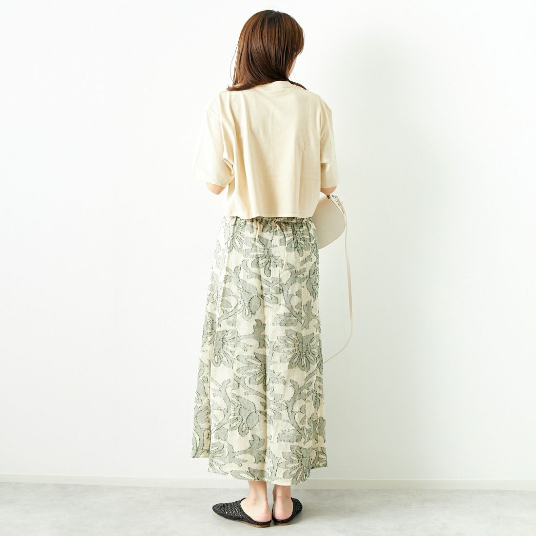SCREEN STARS [スクリーンスターズ] 別注 リメイクプリントTシャツ [2422-RMPTIN-JF] BEIGE &&モデル身長：167cm 着用サイズ：F&&