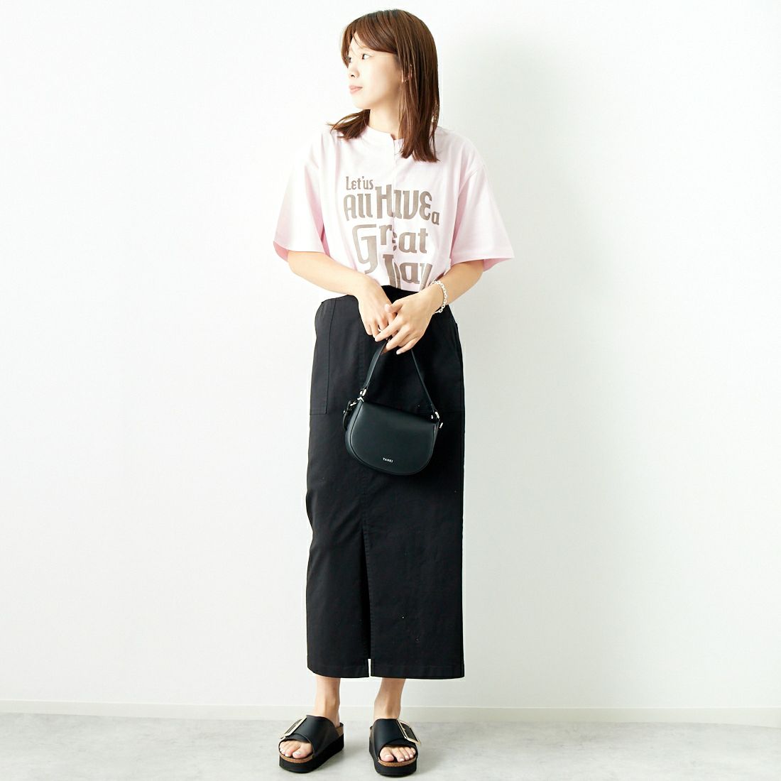 SCREEN STARS [スクリーンスターズ] 別注 リメイクプリントTシャツ [2422-RMPTIN-JF] PINK &&モデル身長：167cm 着用サイズ：F&&