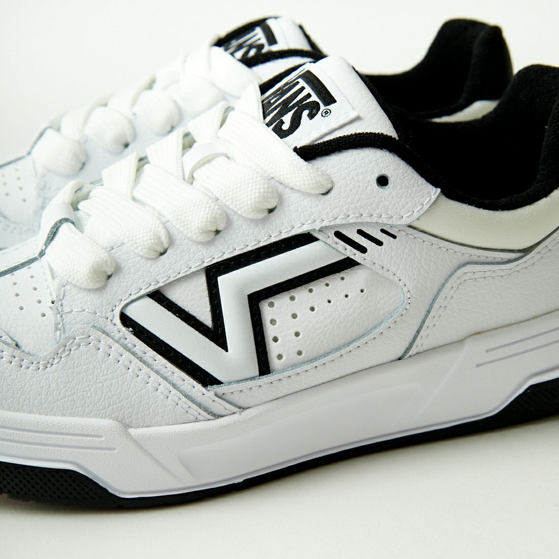 VANS [バンズ] アップランド [VN000D1HYB2] WHITE/BLAC