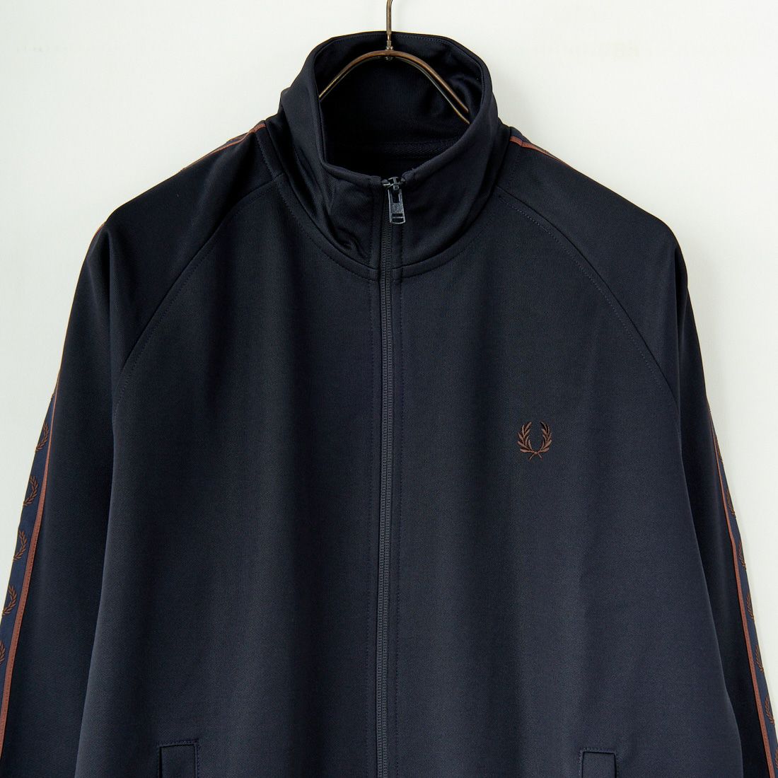 FRED PERRY [フレッドペリー] コントラストテープ トラックジャケット [J5557] W71 NAVY/C