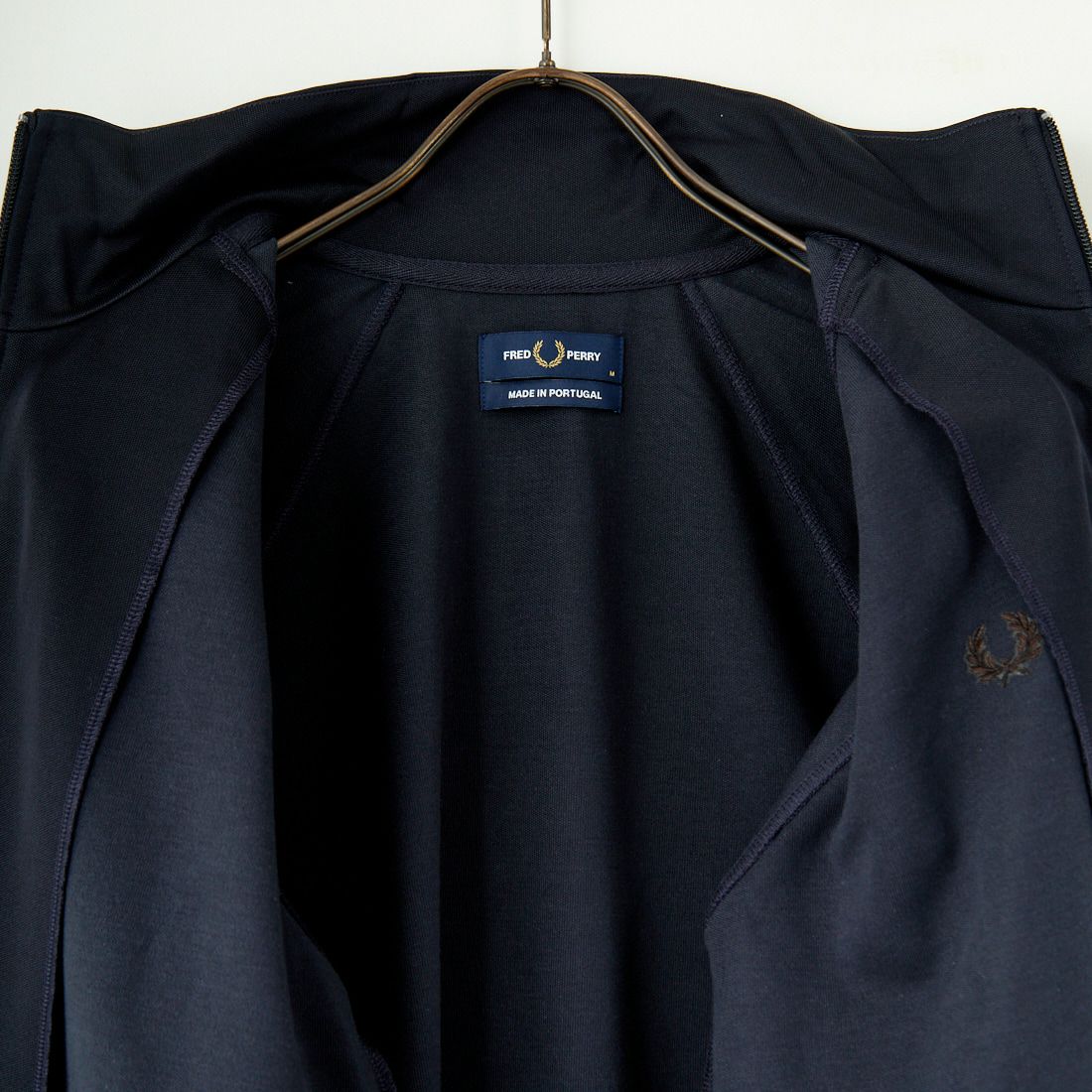 FRED PERRY [フレッドペリー] コントラストテープ トラックジャケット [J5557] W71 NAVY/C