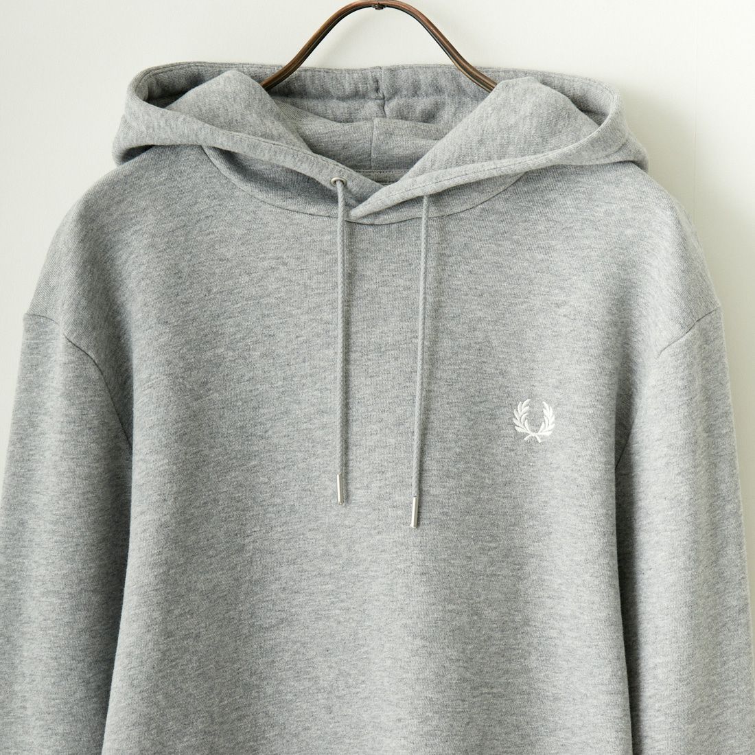 FRED PERRY [フレッドペリー] ワンポイントロゴ刺繍 スウェットパーカー [M2643] R49 STEEL