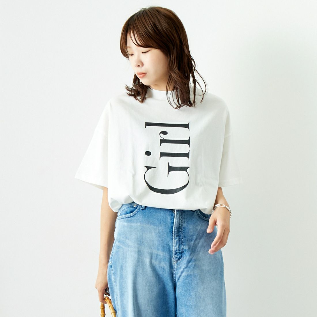MARGAUX [マルゴー] モックネックロゴTシャツ [MG-CT-24102-A] WHITE/BLAC &&モデル身長：167cm 着用サイズ：F&&