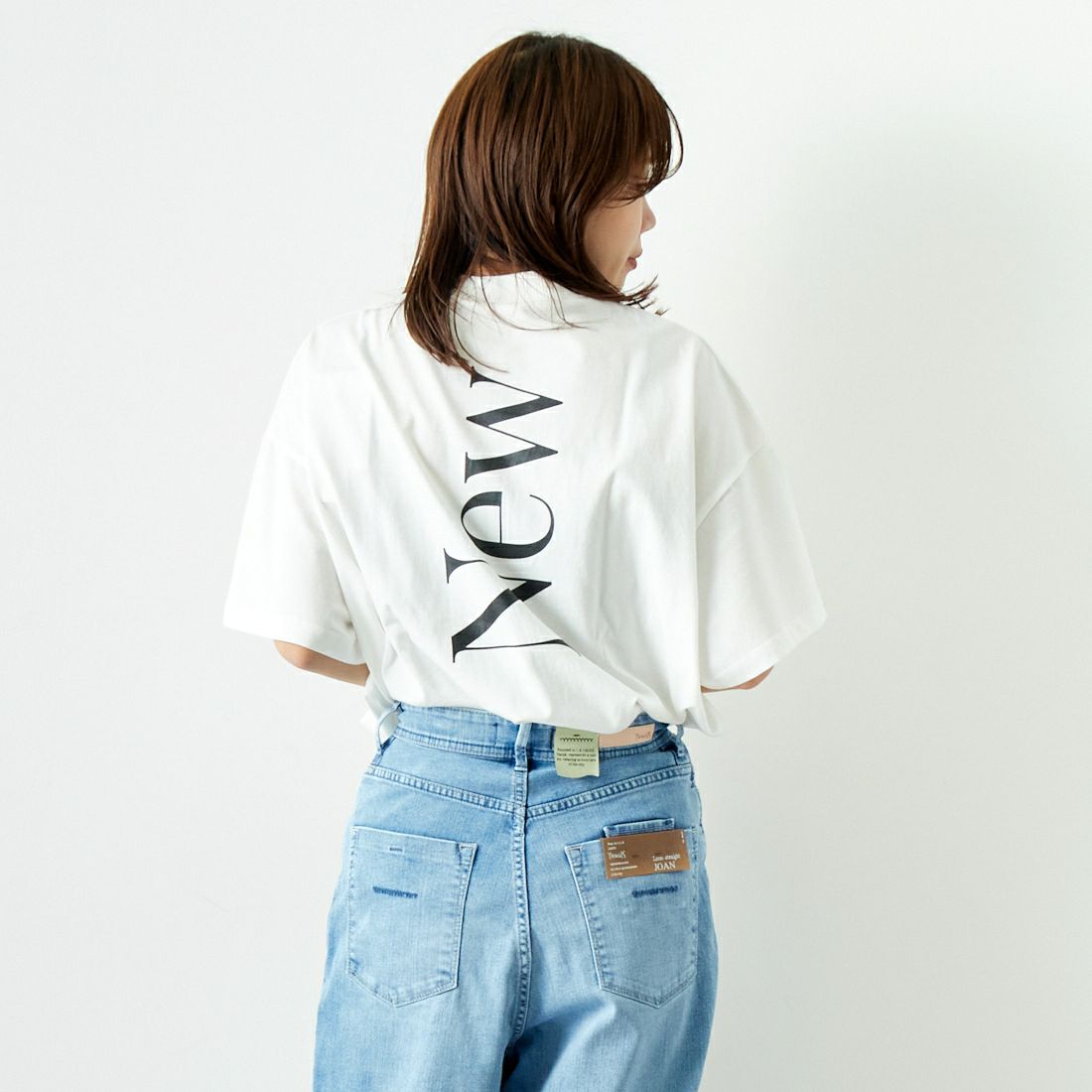 MARGAUX [マルゴー] モックネックロゴTシャツ [MG-CT-24102-A] WHITE/BLAC &&モデル身長：167cm 着用サイズ：F&&