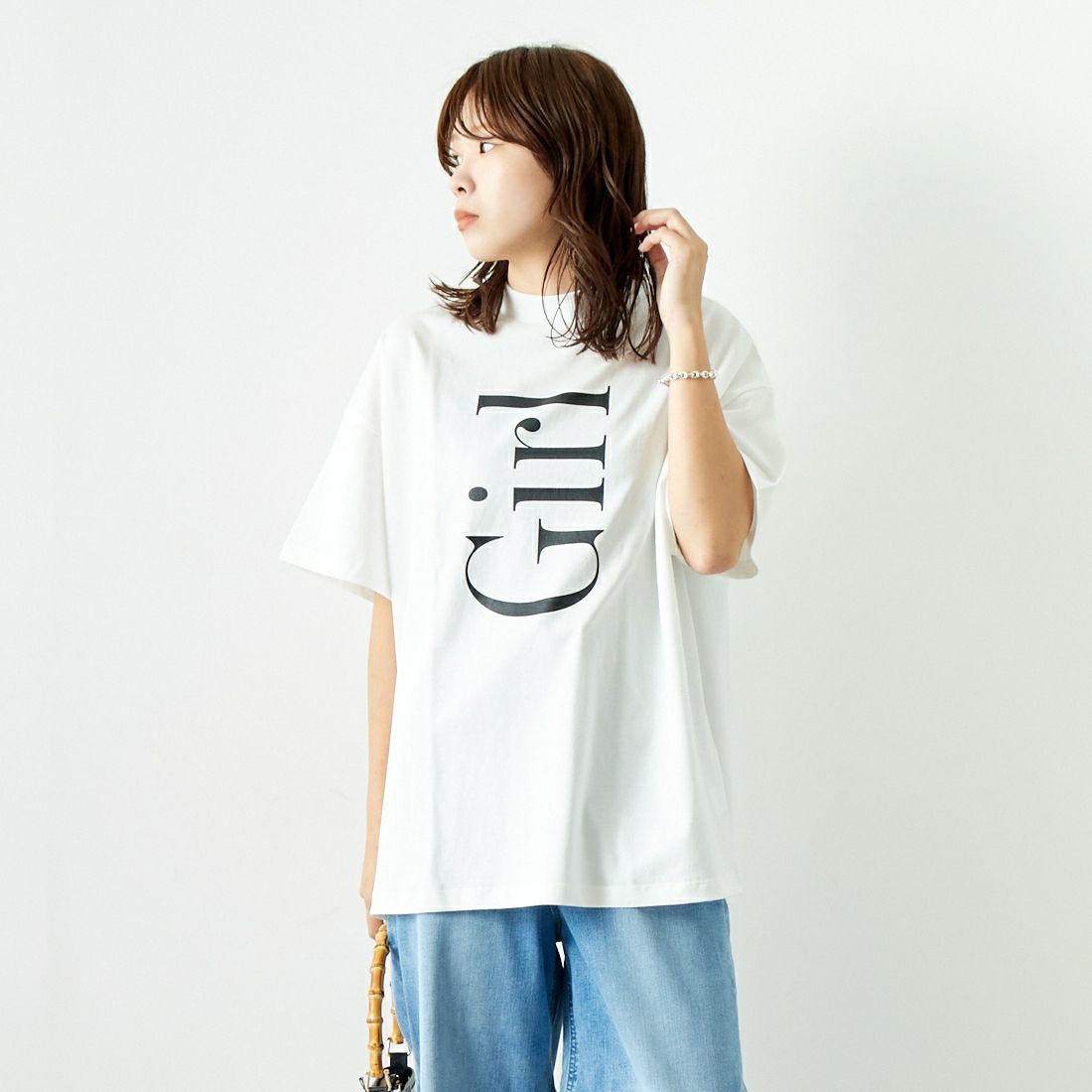 MARGAUX [マルゴー] モックネックロゴTシャツ [MG-CT-24102-A] WHITE/BLAC &&モデル身長：167cm 着用サイズ：F&&