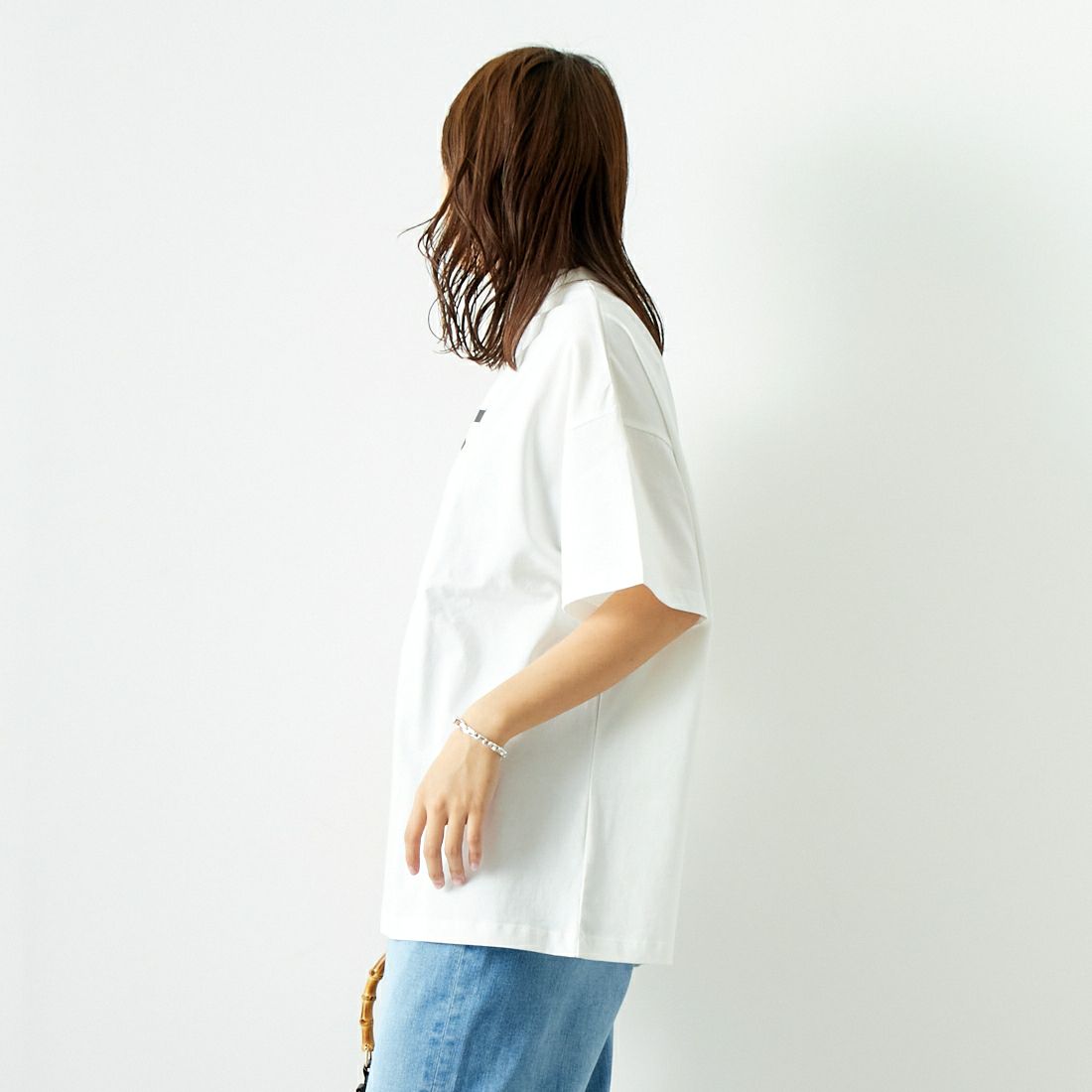 MARGAUX [マルゴー] モックネックロゴTシャツ [MG-CT-24102-A] WHITE/BLAC &&モデル身長：167cm 着用サイズ：F&&