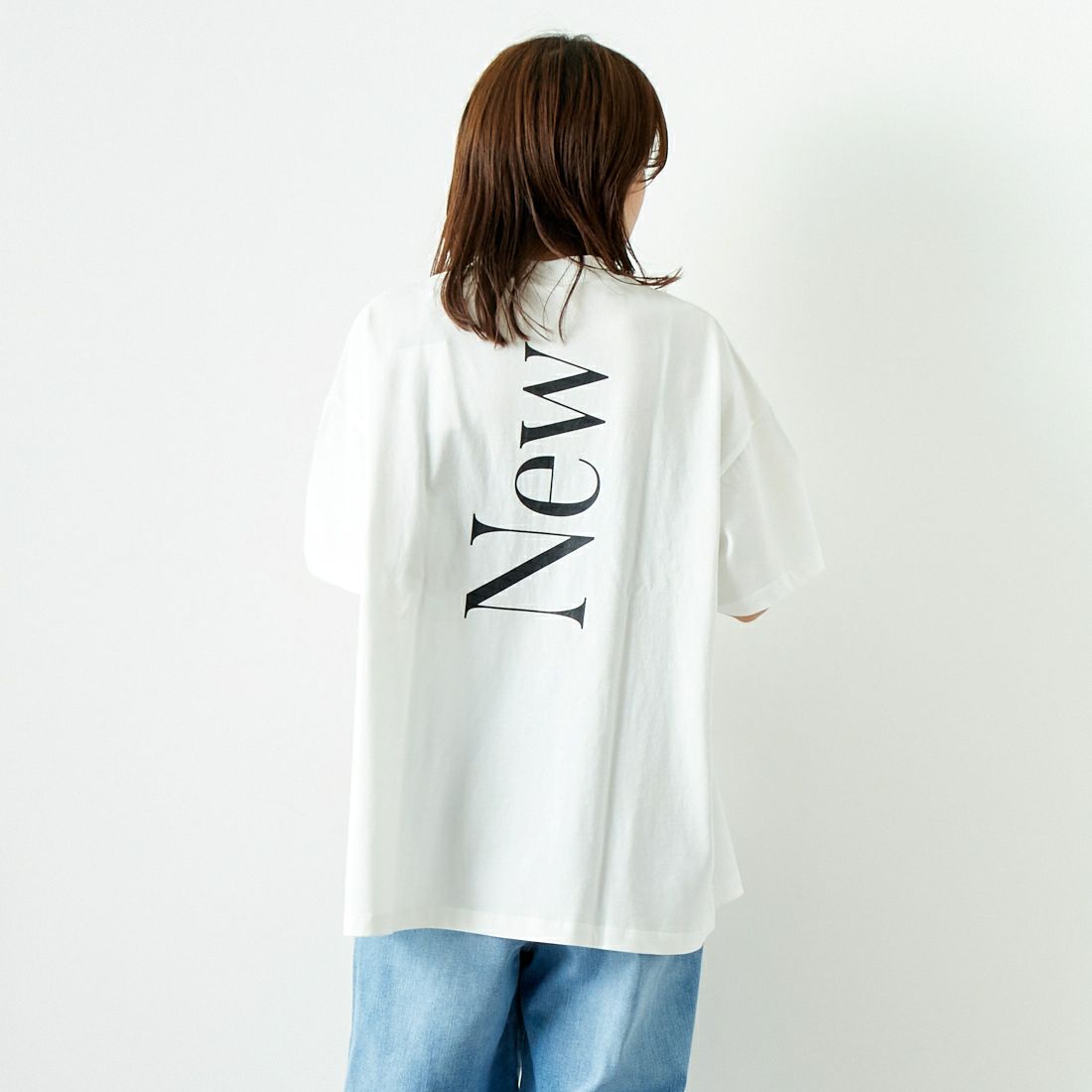 Margaux vintage [マルゴーヴィンテージ] モックネックロゴTシャツ [MG-CT-24102-A] WHITE/BLAC &&モデル身長：167cm 着用サイズ：F&&