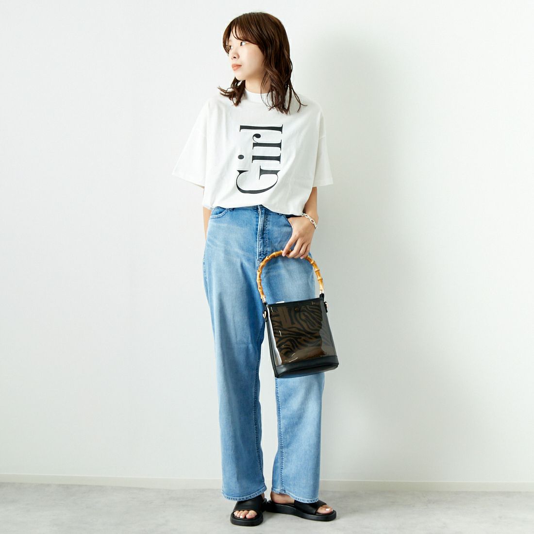 MARGAUX [マルゴー] モックネックロゴTシャツ [MG-CT-24102-A] WHITE/BLAC &&モデル身長：167cm 着用サイズ：F&&