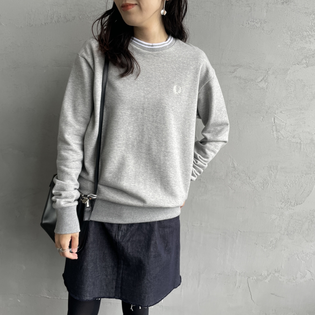 FRED PERRY [フレッドペリー] ワンポイント刺繍 クルーネック 