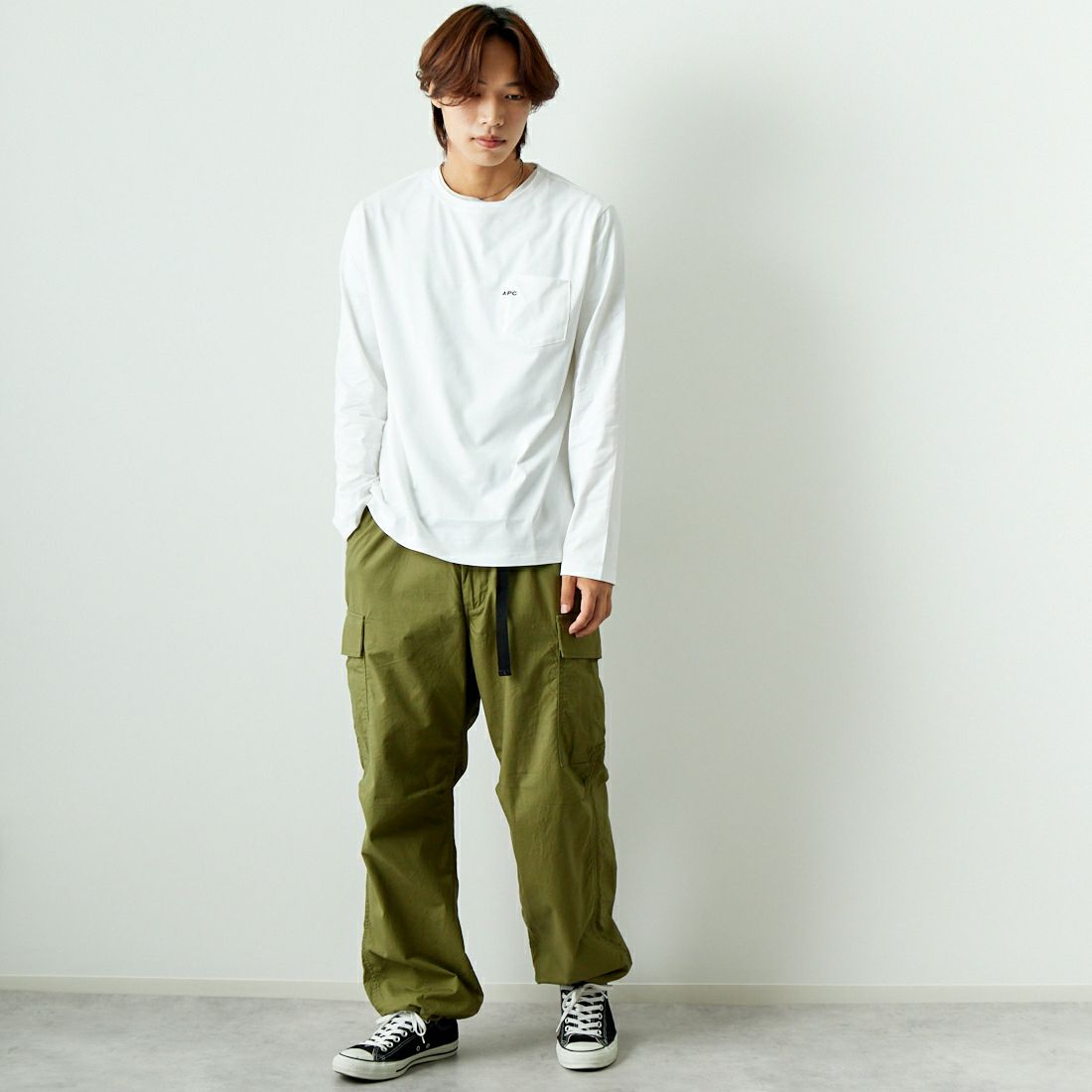 A.P.C. [アー・ペー・セー] ロゴ刺繍ポケットTシャツ [POCKET-EMB-T] 90 BLANC &&モデル身長：179cm 着用サイズ：L&&