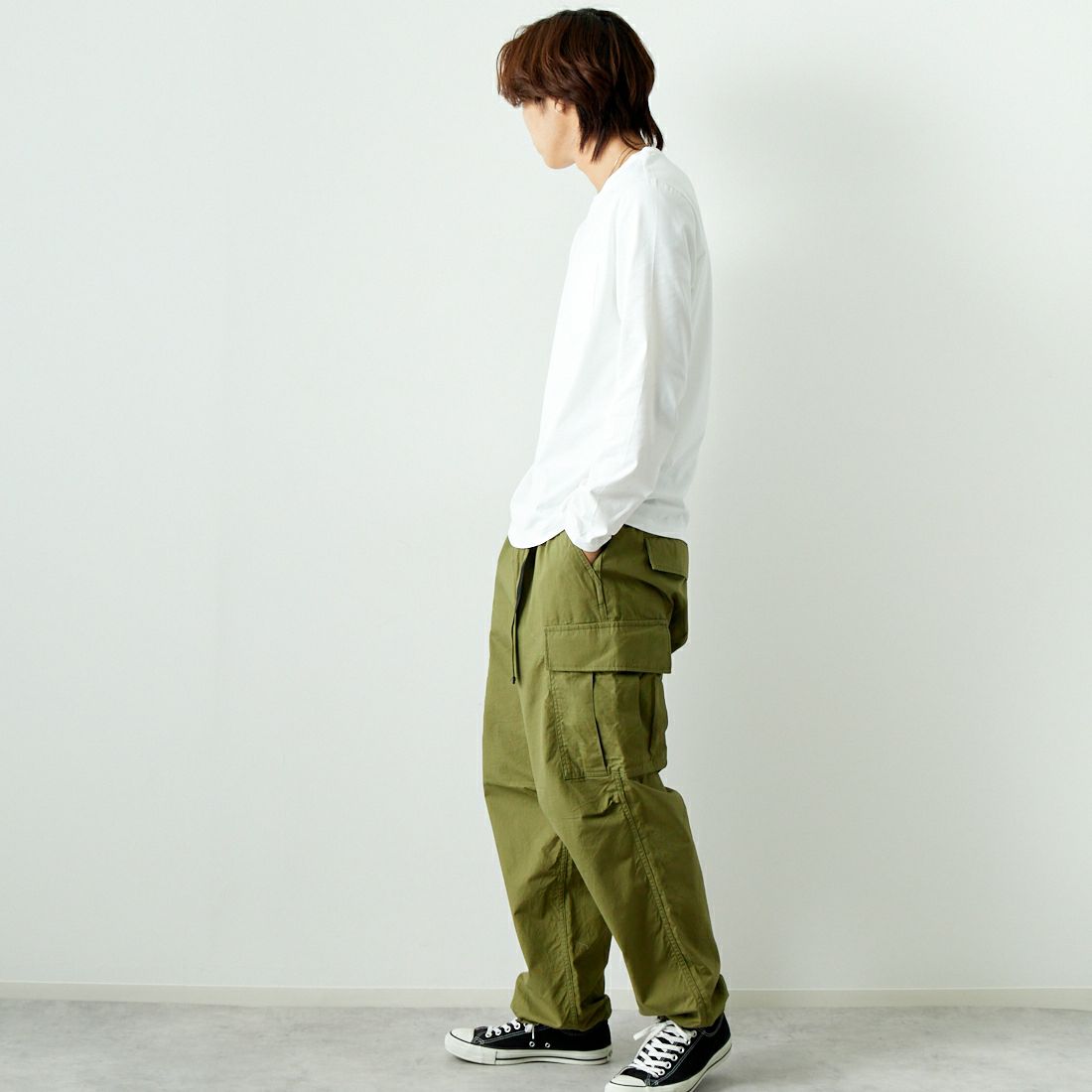 A.P.C. [アー・ペー・セー] ロゴ刺繍ポケットTシャツ [POCKET-EMB-T] 90 BLANC &&モデル身長：179cm 着用サイズ：L&&