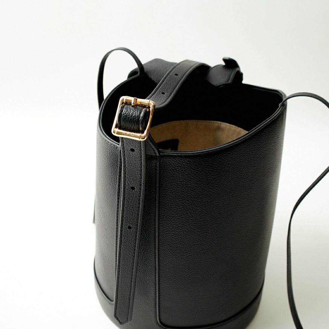 A.P.C. [アー・ペー・セー] ANAバッグ [SAC-ANA] 99 NOIR