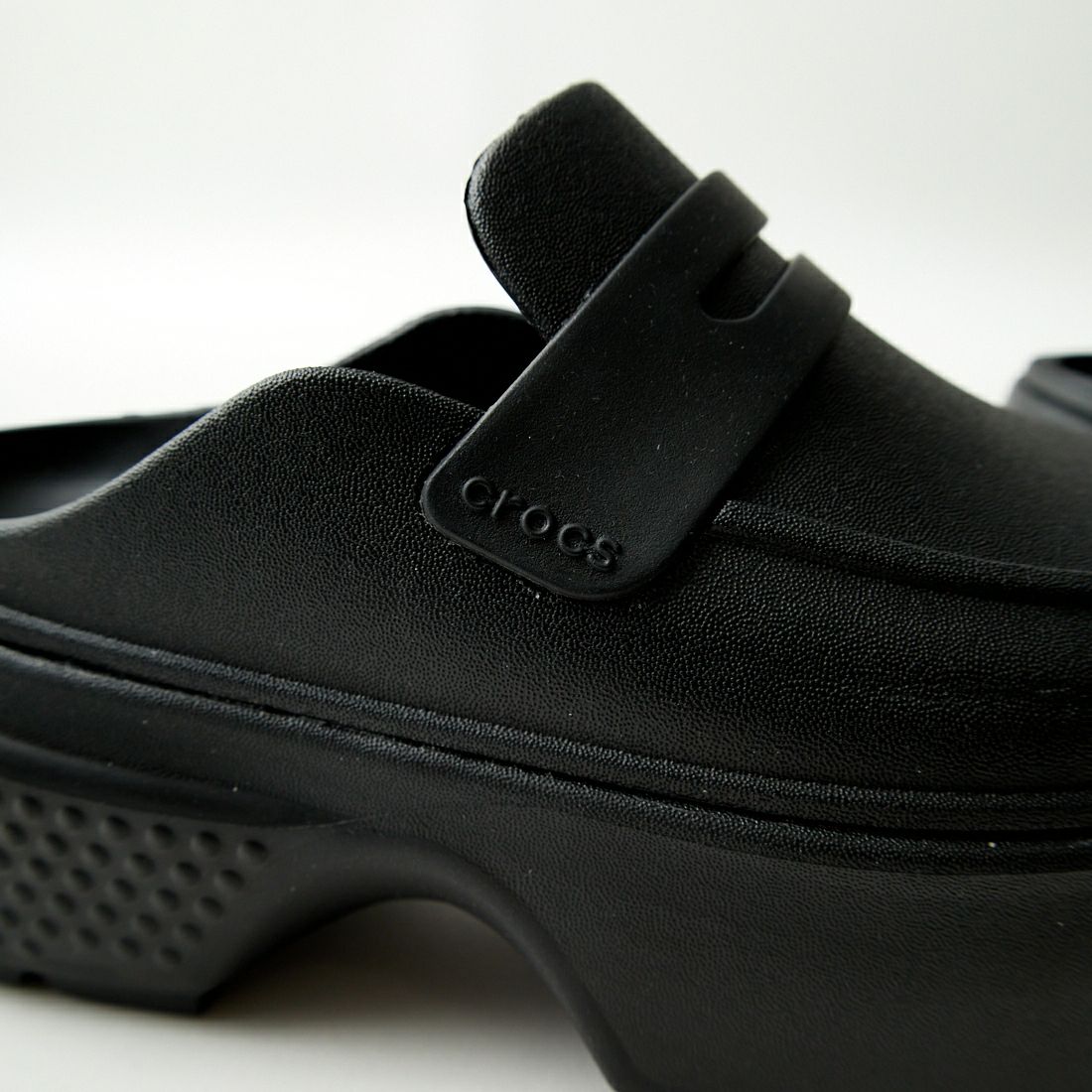 Crocs [クロックス] ストンプ ローファー [209937] BLACK