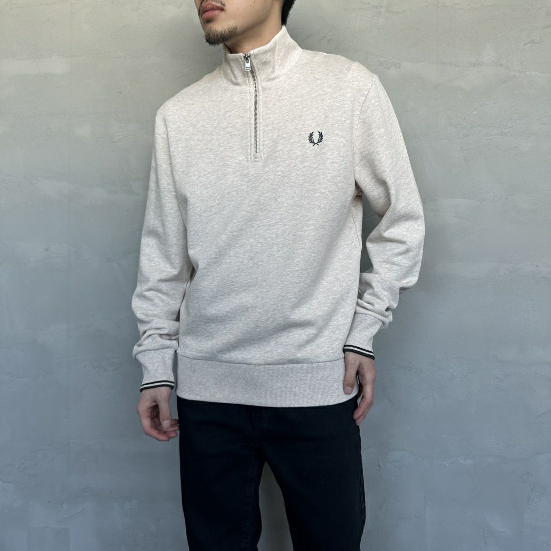 【予約商品】FRED PERRY [フレッドペリー] ワンポイントロゴ刺繍 ハーフジップスウェット [M3574]