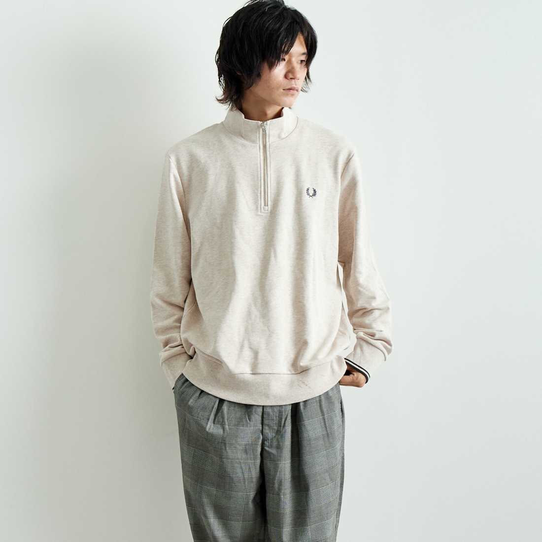 FRED PERRY [フレッドペリー] ワンポイントロゴ刺繍 ハーフジップ  