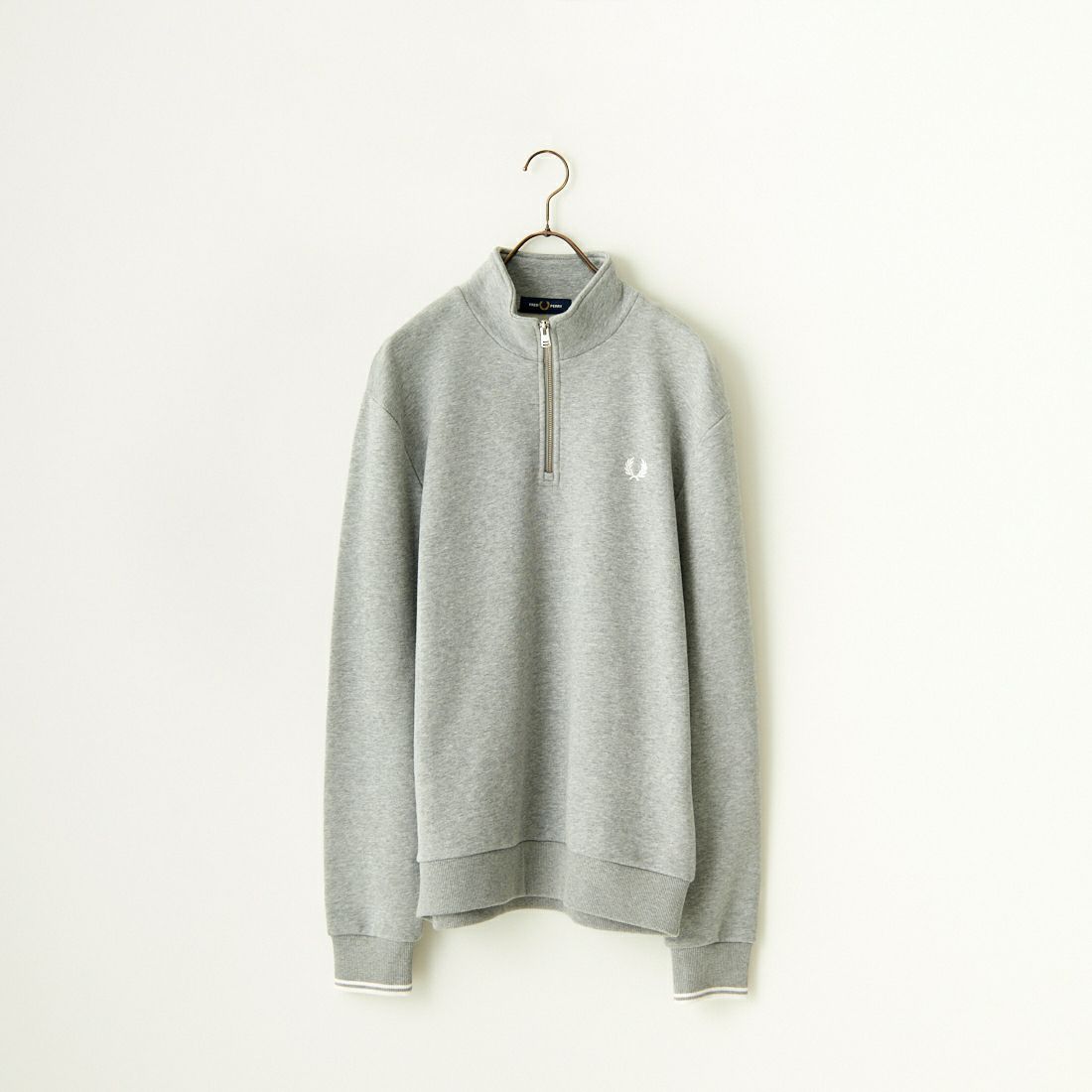 FRED PERRY [フレッドペリー] ワンポイントロゴ刺繍 ハーフジップスウェット [M3574] 102 BLACK