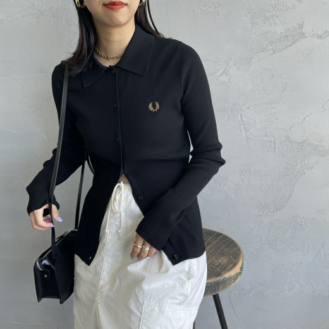 FRED PERRY [フレッドペリー] 別注 ワンポイントロゴ刺繍 リブニット 