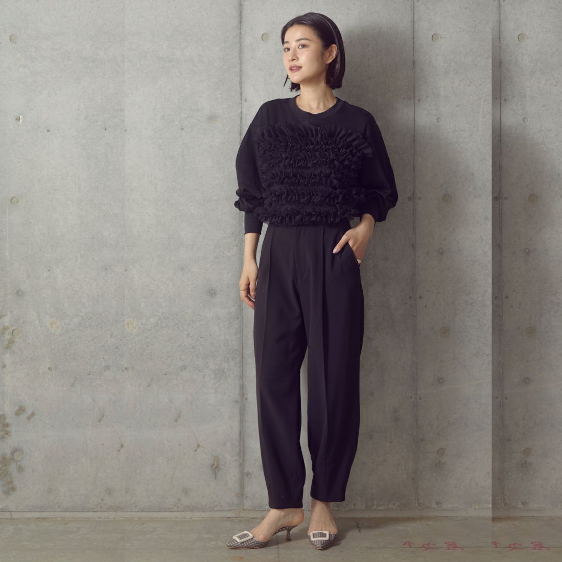 USINE [ユジーヌ] ピスチェドッキングプルオーバー [2430803] BLACK &&モデル身長：163cm 着用サイズ：F&&