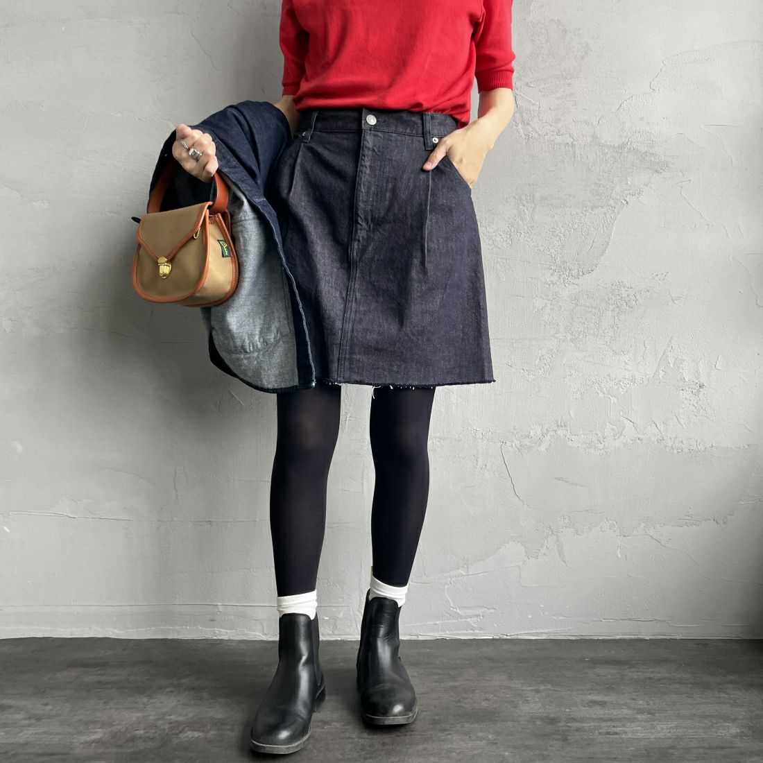 Americana × JEANS FACTORY [アメリカーナ × ジーンズファクトリー] 別注 カットオフデニムミニスカート [ASO-721-JF] ﾈｲﾋﾞｰ &&モデル身長：160cm 着用サイズ：S&&