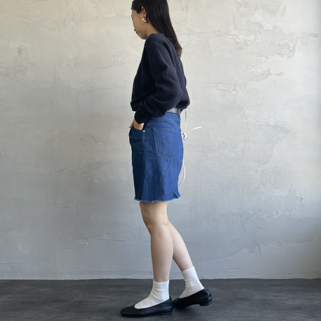 Americana × JEANS FACTORY [アメリカーナ × ジーンズファクトリー] 別注 カットオフデニムミニスカート [ASO-721-JF] LTﾌﾞﾙｰ &&モデル身長：163cm 着用サイズ：S&&