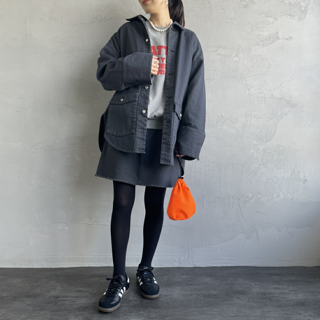 Americana × JEANS FACTORY [アメリカーナ × ジーンズファクトリー] 別注 カットオフデニムミニスカート [ASO-721-JF] ｽﾐｸﾛ &&モデル身長：160cm 着用サイズ：S&&