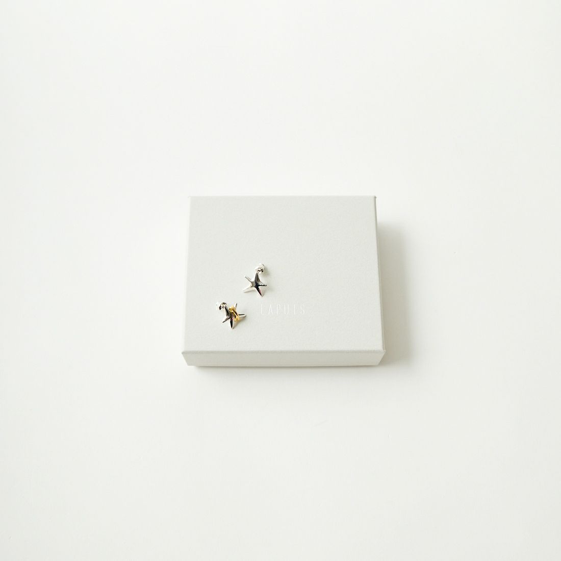 LAPUIS [ラピュイ] Coil starピアス [242-220103] MULTI