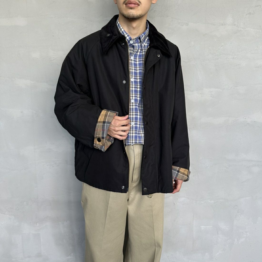 BLACK&&モデル身長：168cm 着用サイズ：42&&