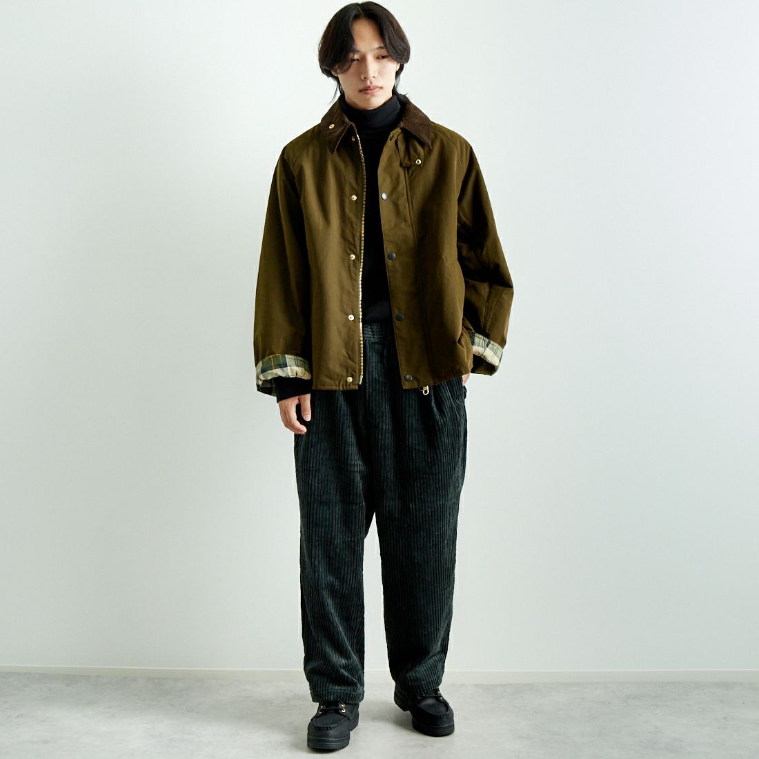 Barbour [バブアー] 別注 中綿入り TRANSPORT トランスポートジャケット [MCAS150-JF] SAGE &&モデル身長：179cm 着用サイズ：42&&