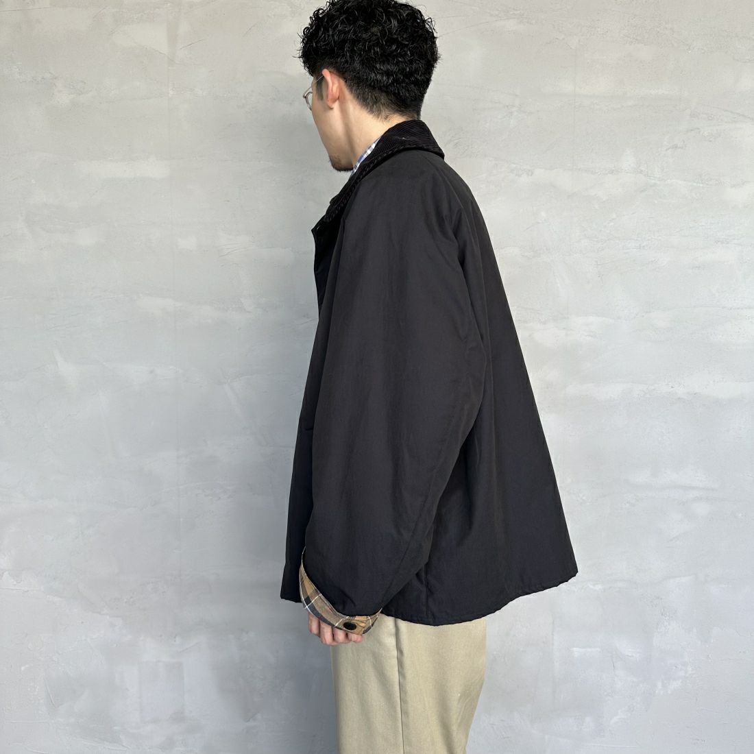 Barbour [バブアー] 別注 中綿入り TRANSPORT トランスポートジャケット [MCAS150-JF] BLACK&&モデル身長：168cm 着用サイズ：42&&