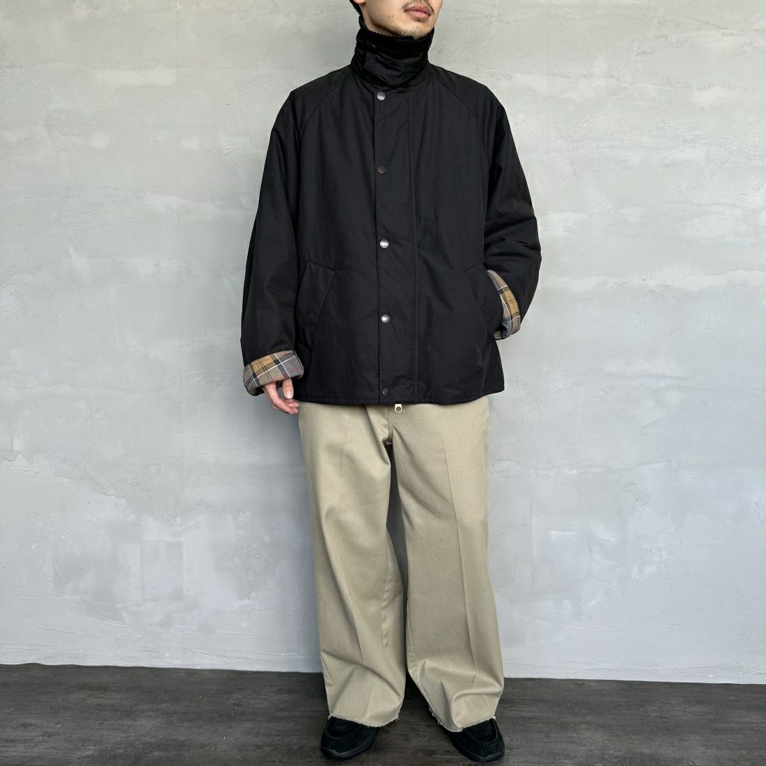 Barbour [バブアー] 別注 中綿入り TRANSPORT トランスポートジャケット [MCAS150-JF] BLACK&&モデル身長：168cm 着用サイズ：42&&
