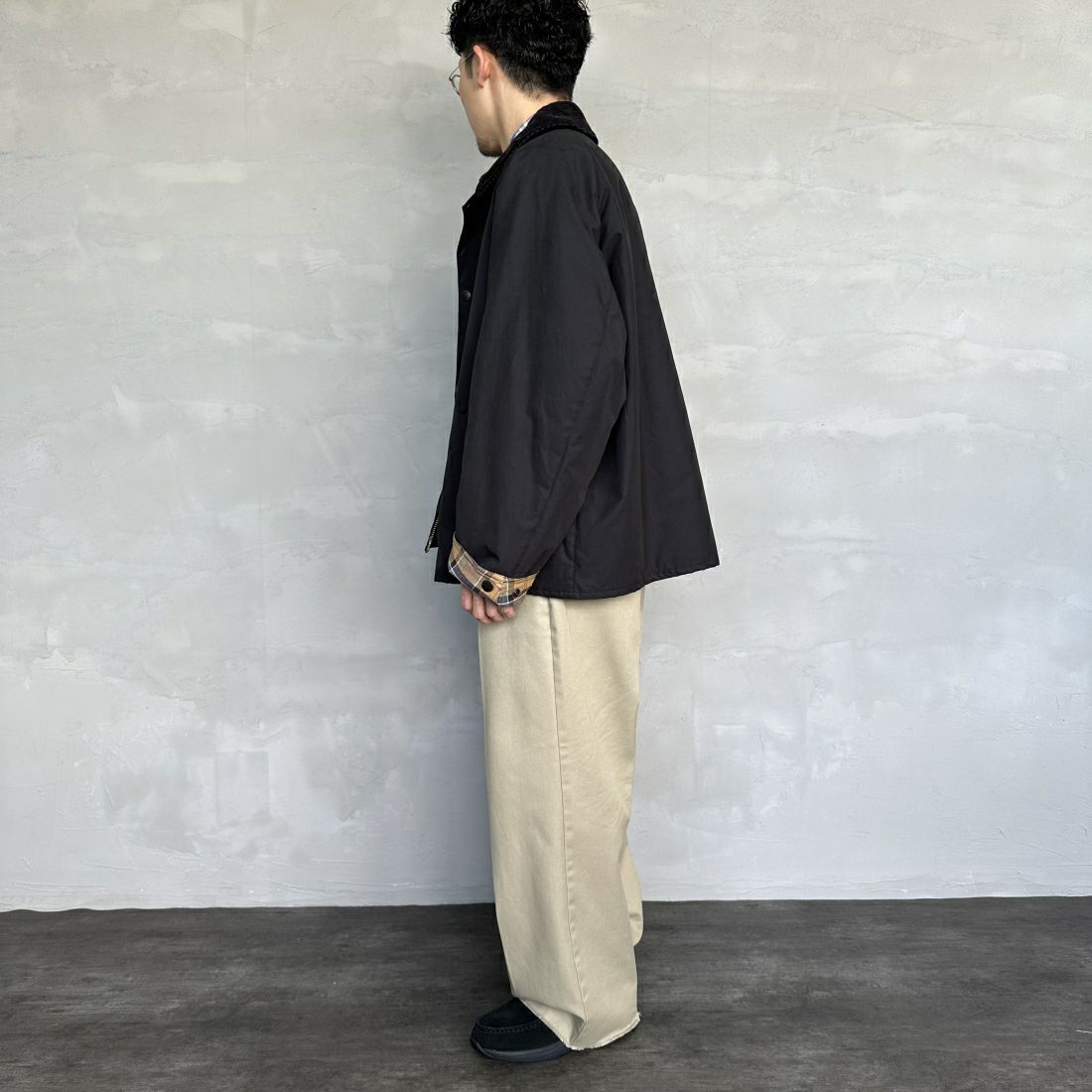 Barbour [バブアー] 別注 中綿入り TRANSPORT トランスポートジャケット [MCAS150-JF] BLACK&&モデル身長：168cm 着用サイズ：42&&