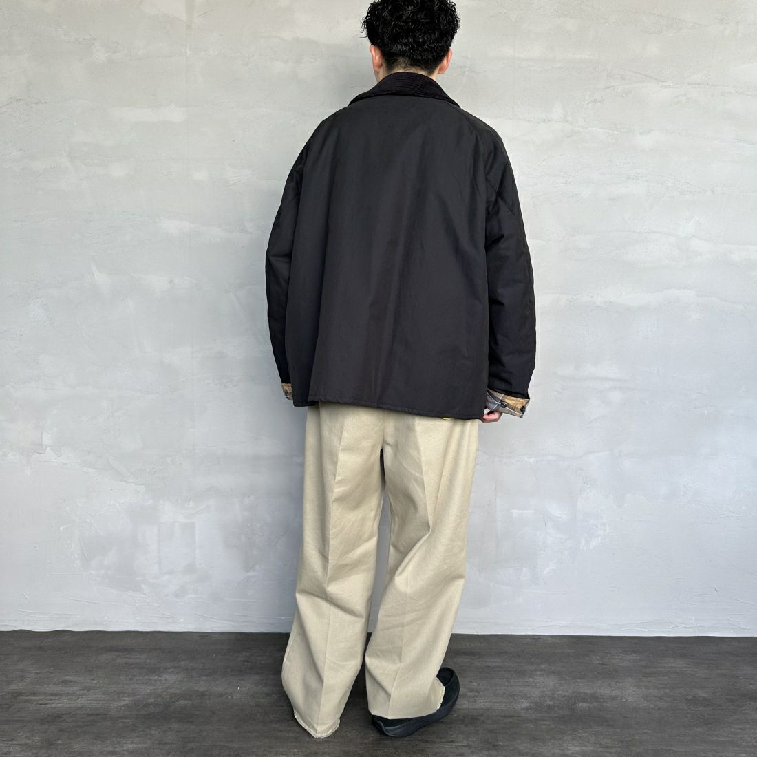 Barbour [バブアー] 別注 中綿入り TRANSPORT トランスポートジャケット [MCAS150-JF] BLACK&&モデル身長：168cm 着用サイズ：42&&