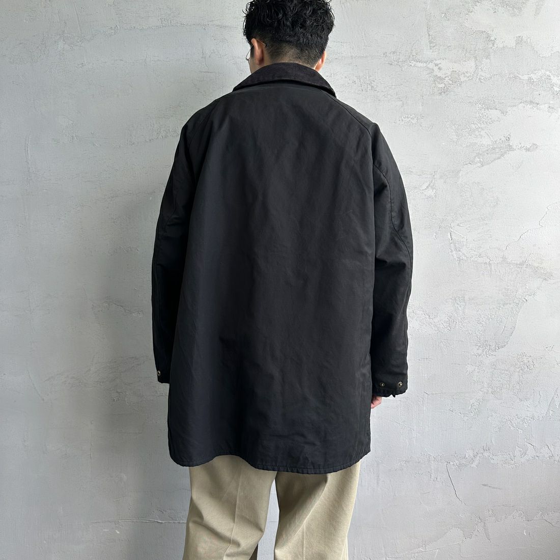 Barbour [バブアー] 別注 BEAUFORT ビューフォートジャケット [MCAS149-JF] BLACK &&モデル身長：168cm 着用サイズ：38&&